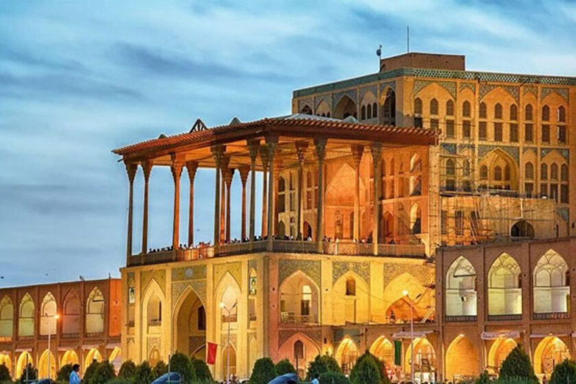 عالی قاپو. منبع عکس: گوگلمپ، عکاس: مژده خیراللهی