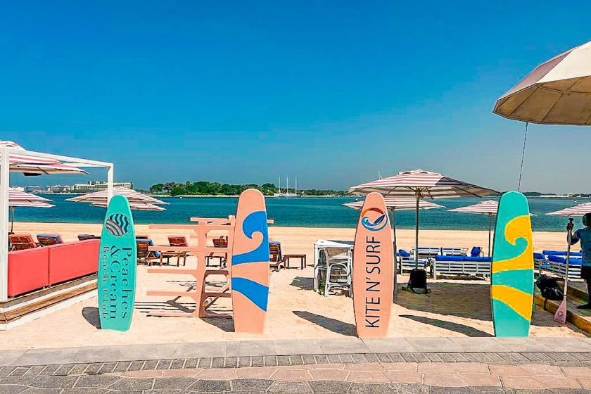 کایاک سواری در پالم جمیرا. منبع عکس: گوگل‌مپ. عکاس: Kite N Surf