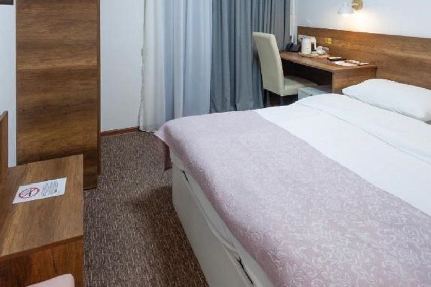 Alliance Hotel Tbilisi - Room