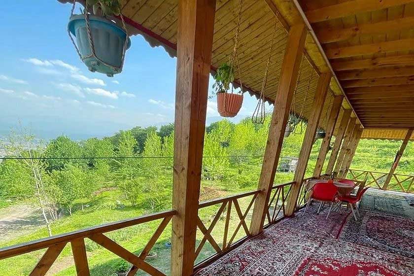 اقامتگاه بوم گردی بام گلسرک رشت - اتاق شقایق