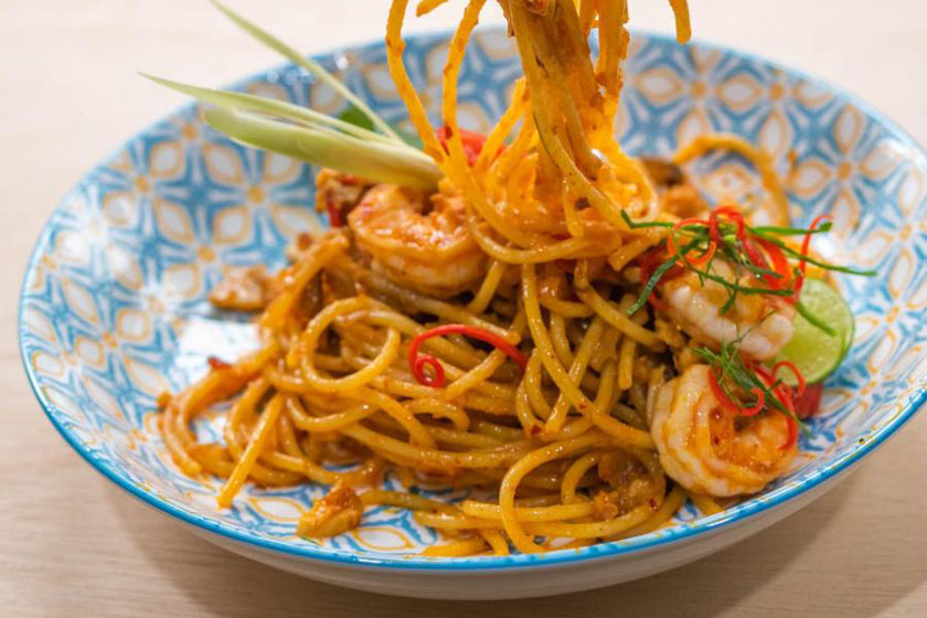Montree Phuket Hote Phuket - food and drink