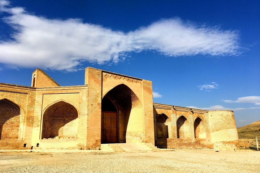 کاروانسرای فرسفج. منبع عکس: گوگل مپ. عکاس: سارا سپهرآرا