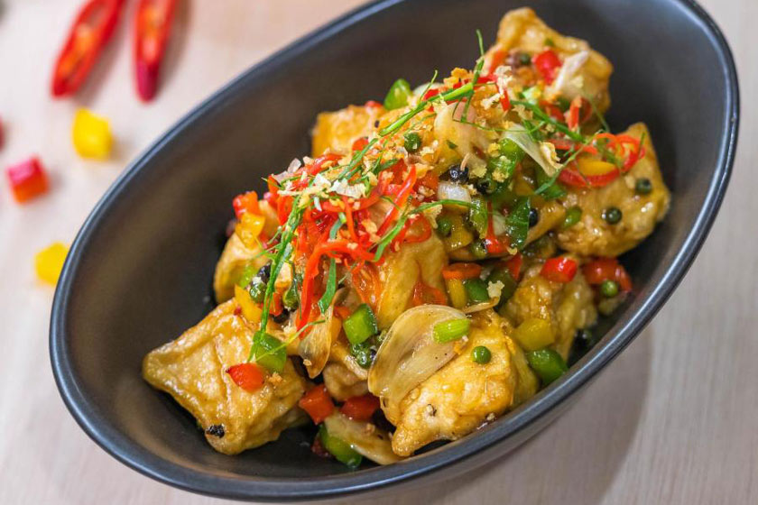 Montree Phuket Hote Phuket - food and drink