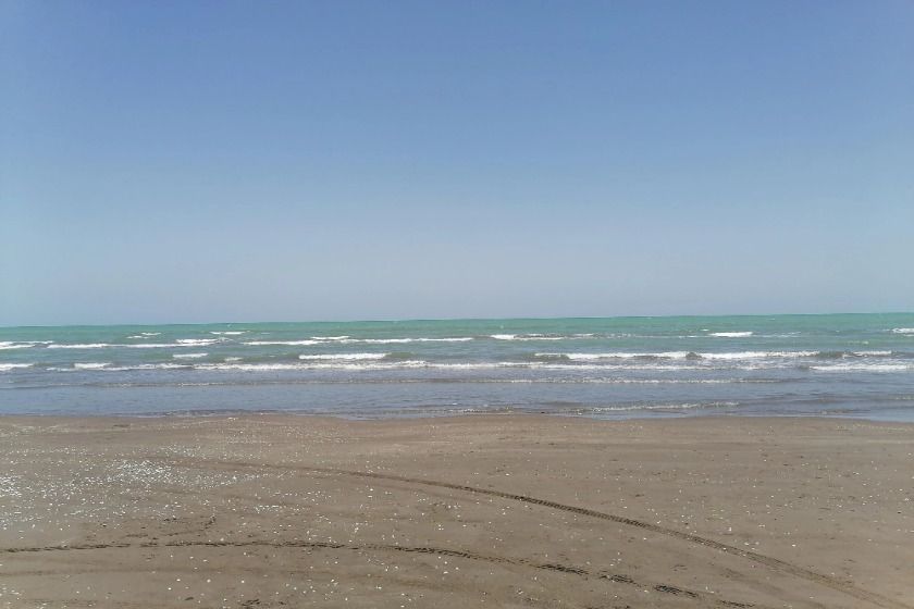 ساحل رودسر. منبع: بلد، عکاس: نامشخص