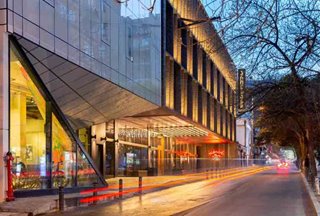 هتل آرتیزان دیزاین تفلیس