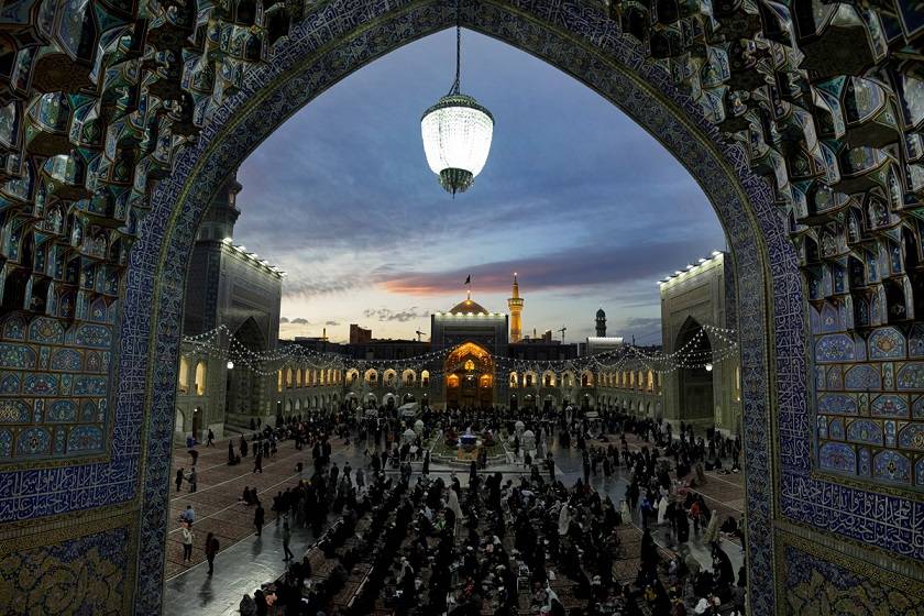 حرم امام رضا (ع)؛ نگین درخشان فرهنگ و هنر اسلامی