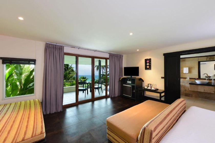 Andaman White Beach Resort Phuket - Deluxe Double or Twin Room with Sea View