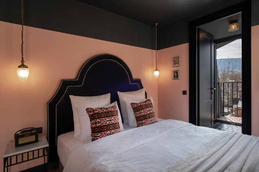Communal Hotel Plekhanovi Tbilisi - Deluxe Double Room with Bath