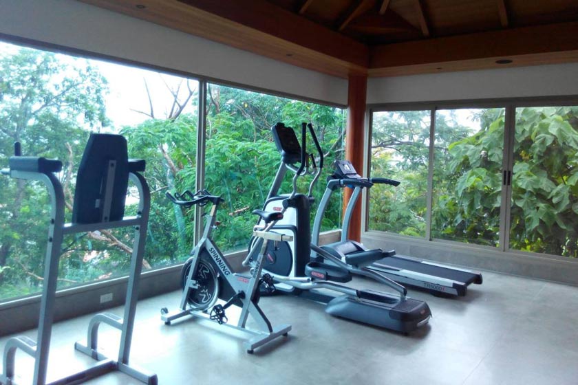 Villa Tantawan Resort - Private Pool Villas Phuket - fitness center 