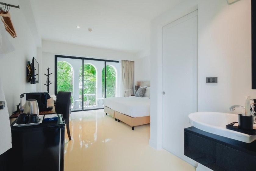 Xinlor House - Phuket Old Town Phuket - Deluxe Double Room with Balcony