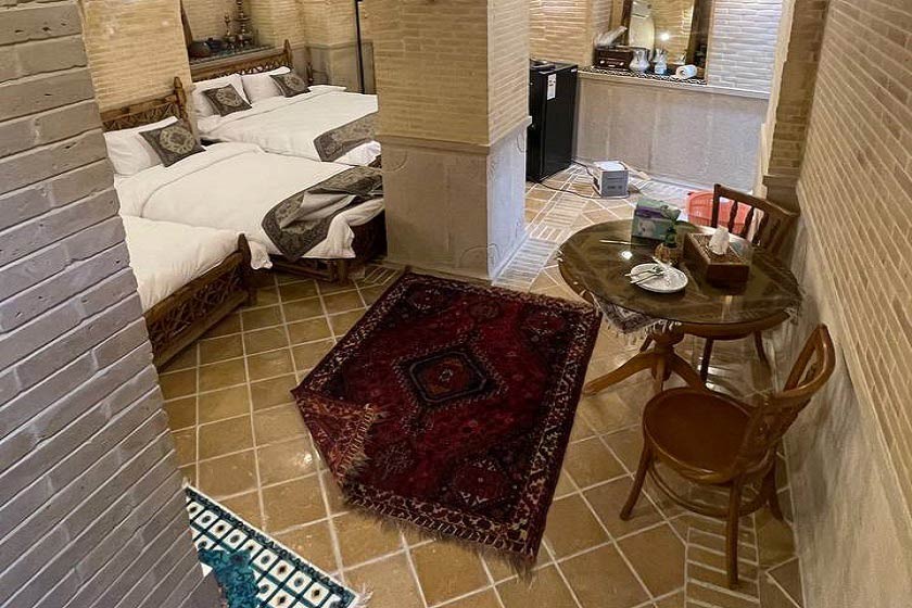 اقامتگاه سنتی عمارت جهانشاهی شیراز - اتاق رواق