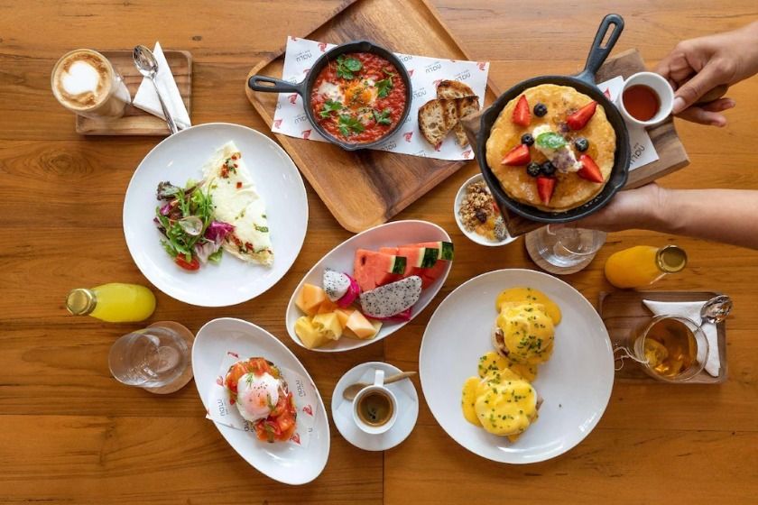 Outrigger Surin Beach Resort - SHA Extra Plus Phuket - breakfast 