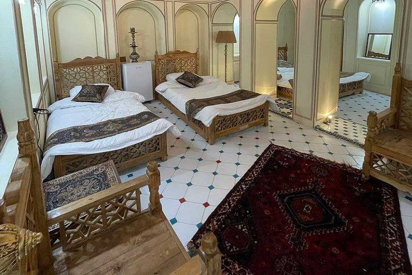 اقامتگاه سنتی عمارت جهانشاهی شیراز - اتاق همایونی