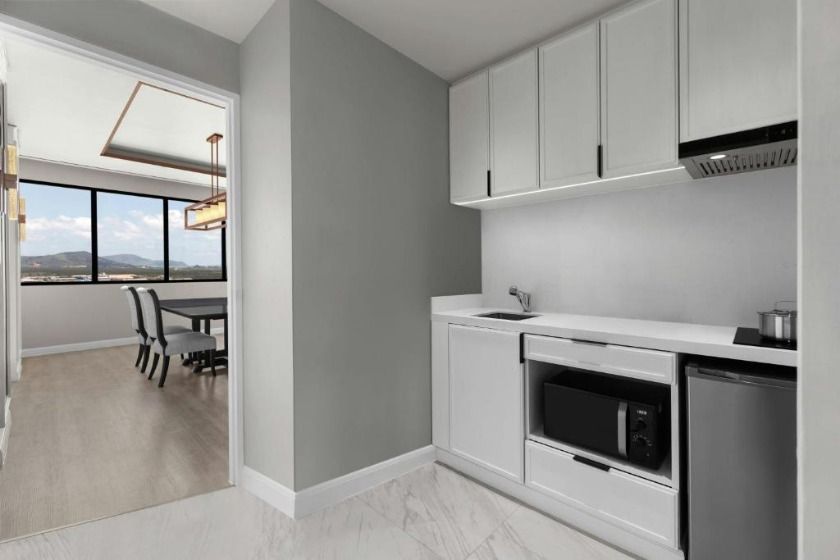 Courtyard by Marriott Phuket Town Phuket - One Bedroom Family King Suite with City View