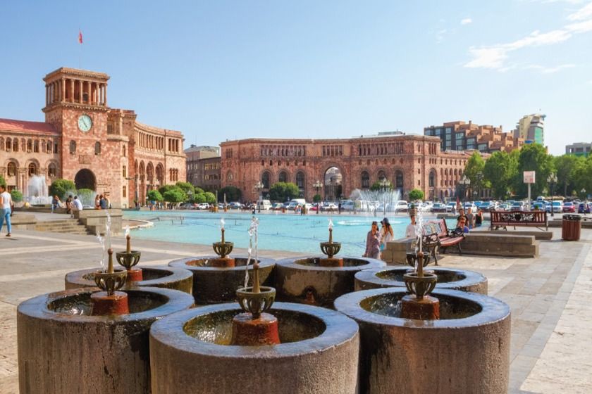 نمایی از میدان جمهوری ایروان . منبع عکس: Visityerevan.am. عکاس: نامشخص