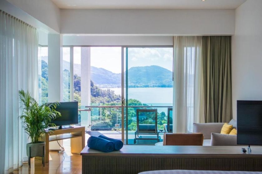 Wyndham Grand Phuket Kalim Bay Phuket - Pool Villa with Sea View