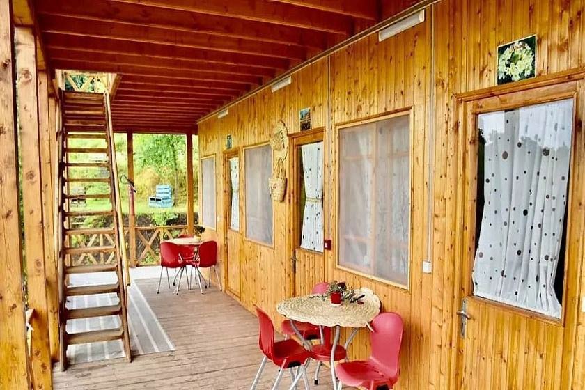 اقامتگاه بوم گردی بام گلسرک رشت - اتاق شقایق