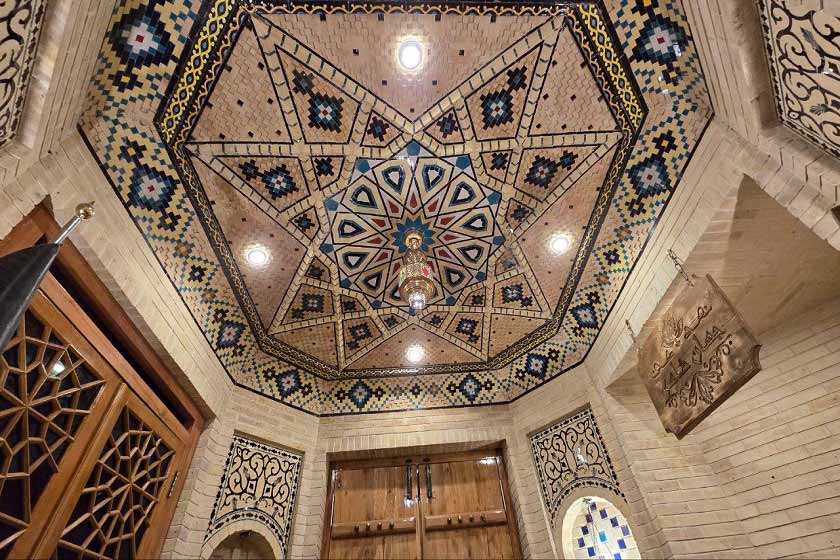 اقامتگاه سنتی عمارت جهانشاهی شیراز