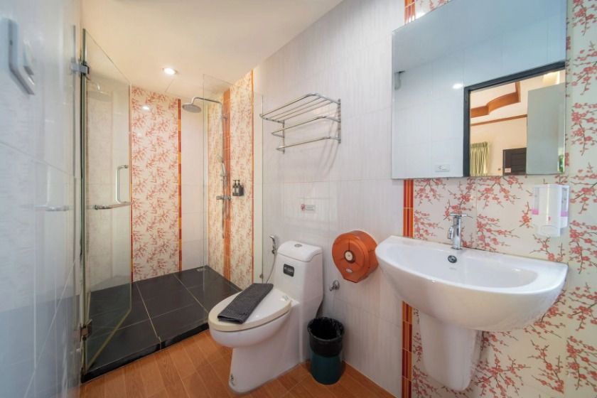 Blue Carina Hotel Phuket - Deluxe Quadruple Room