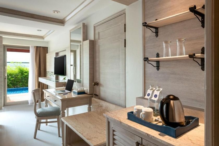 Novotel Phuket Resort Tbilisi - Deluxe King Room with Pool Access