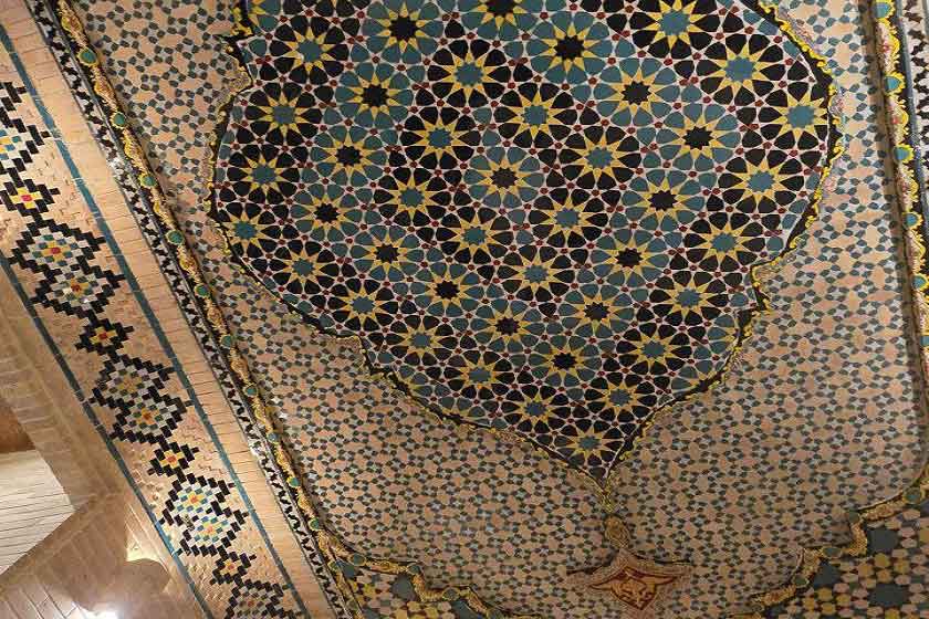 اقامتگاه سنتی عمارت جهانشاهی شیراز - اتاق ترنج