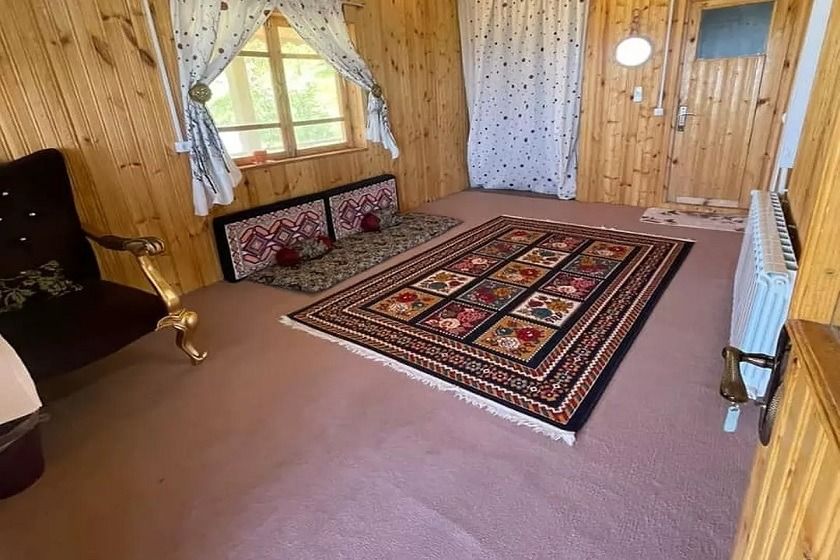 اقامتگاه بوم گردی بام گلسرک رشت - اتاق بنفشه