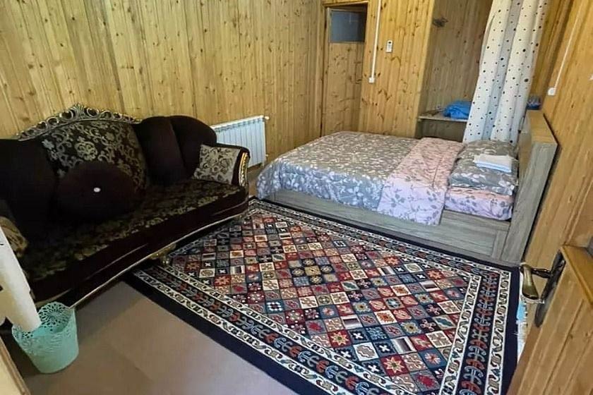 اقامتگاه بوم گردی بام گلسرک رشت - اتاق شقایق