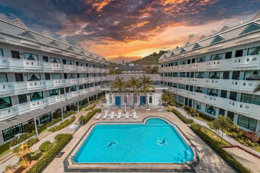 Blue Carina Hotel Phuket 