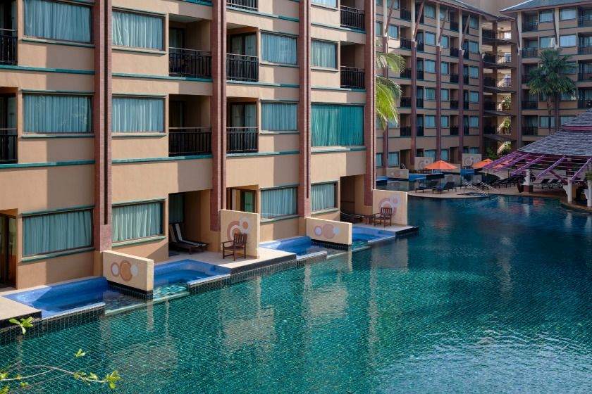 Novotel Phuket Vintage Park Resort Phuket - Deluxe King Room with Pool Access