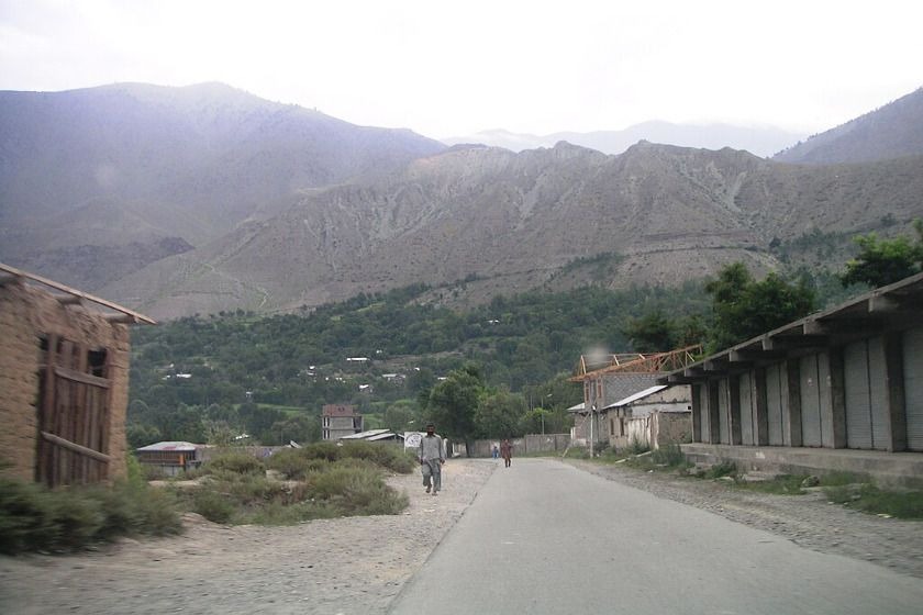 چشمه آبگرم باش کندی 