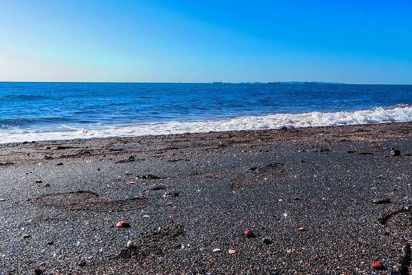 خاک نقره‌ای هرمز به فنا رفت؛ این خاک یک میلیون سال دیگر بازسازی می‌شود