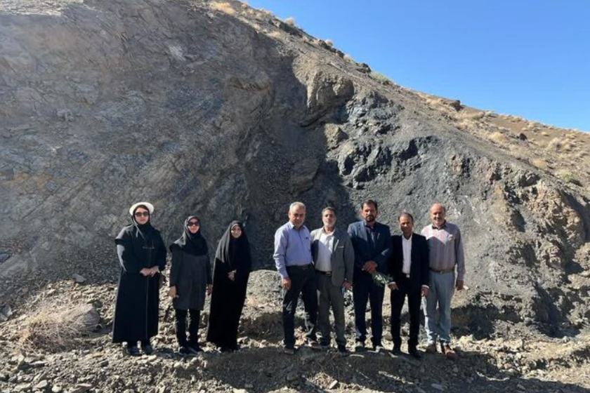 ردپای دایناسور مهمترین جاذبه گردشگری شهرستان زرند