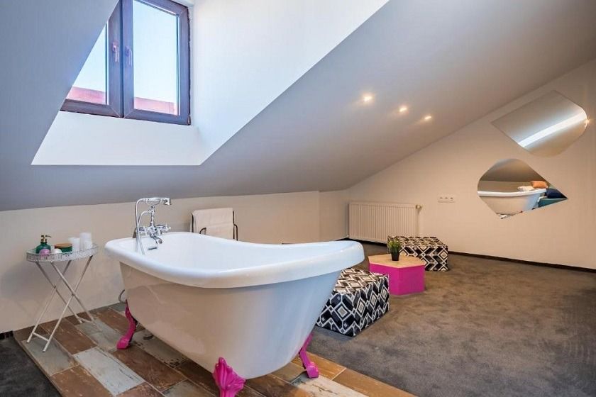 Redrum Tbilisi Boutique Hotel Tbilisi - Deluxe Mansard Room with Bath
