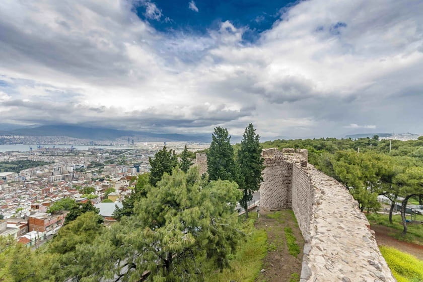 قلعه کادیفکاله. منبع عکس: Turkeytravelplanner.Com. عکاس: نامشخص