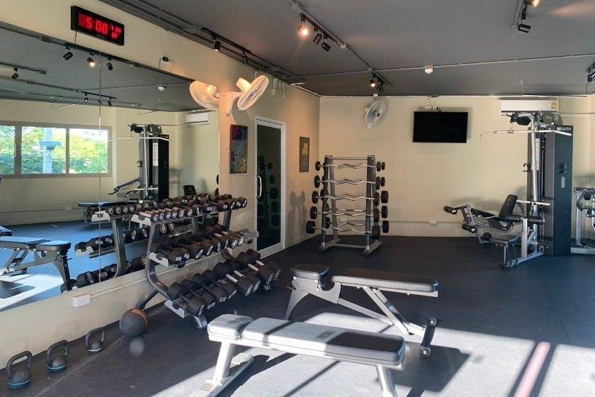 Wyndham Grand Nai Harn Beach Phuket -fitness center 