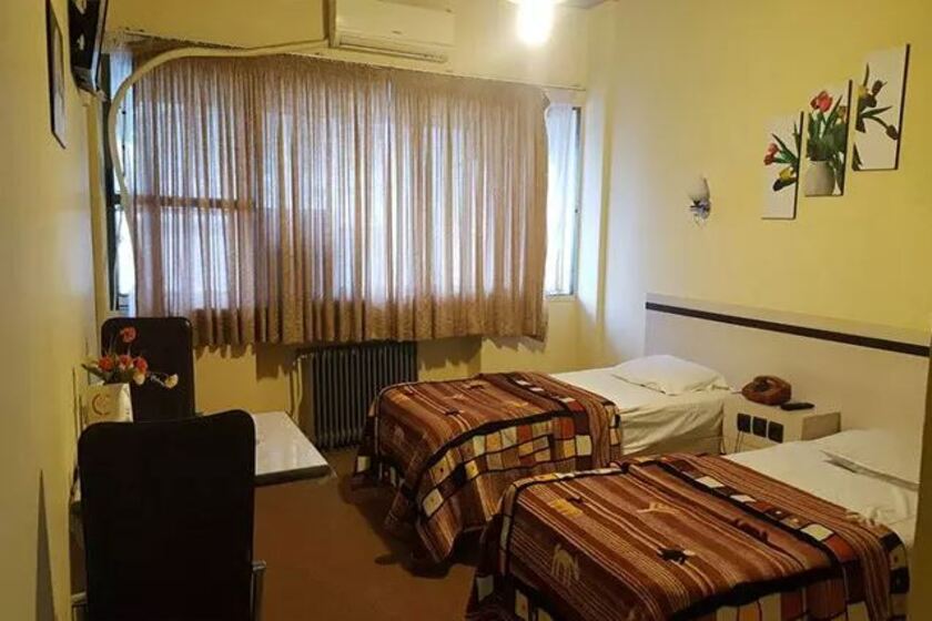 هتل اردیبهشت رشت - اتاق