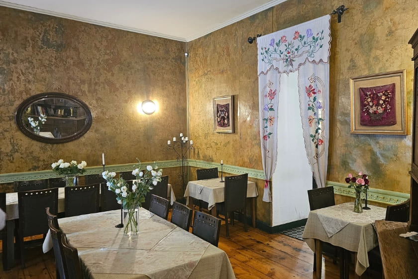 رستوران ارمنی دولماما 
