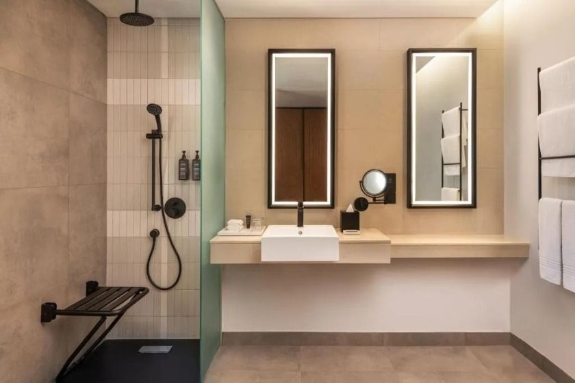 Sheraton Mall of the Emirates Hotel Dubai - Deluxe King Room