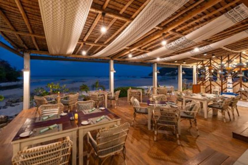 SAii Phi Phi Island Village Phuket - restaurant