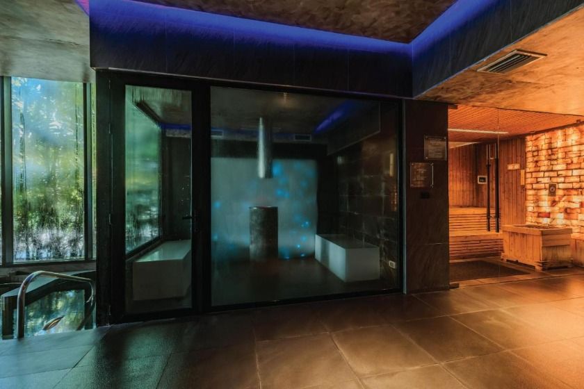 Stay Wellbeing & Lifestyle Resort Phuket - spa