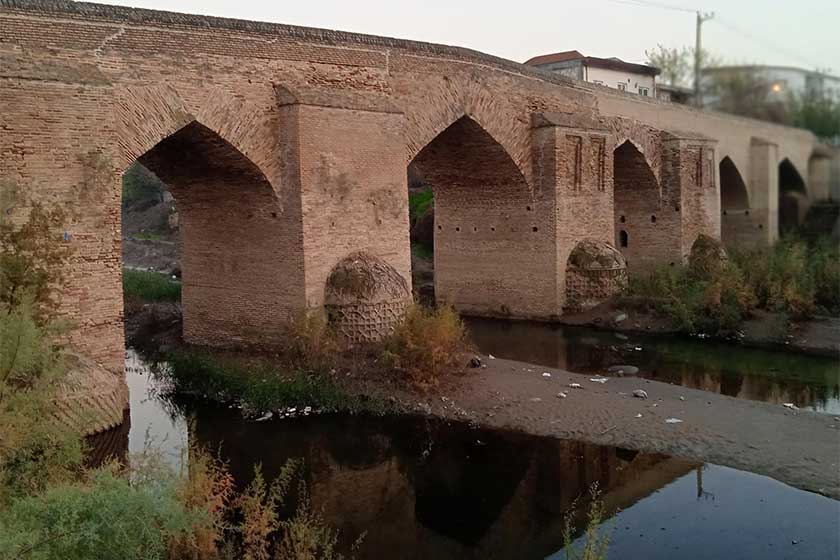 پل تاریخی آق‌قلا
