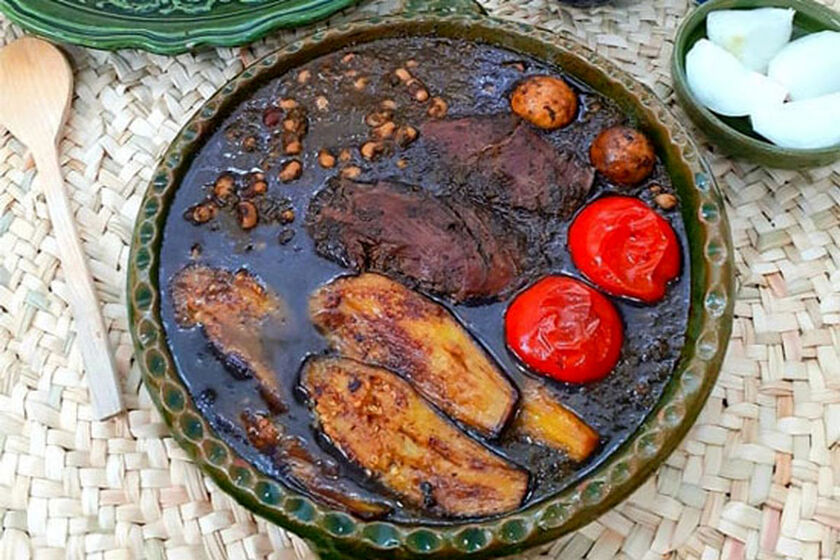 قورمه سبزی گیلانی