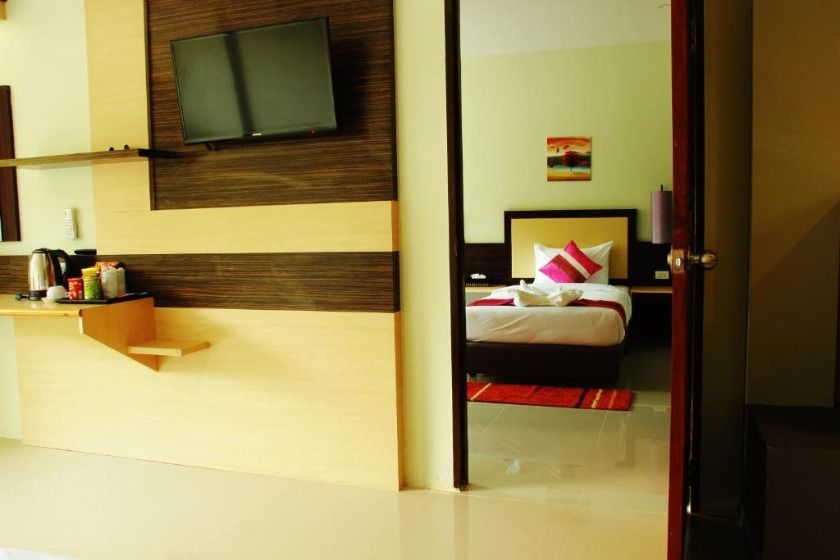 AM Surin Place - SHA Extra Plus Phuket - Deluxe Room Poolside
