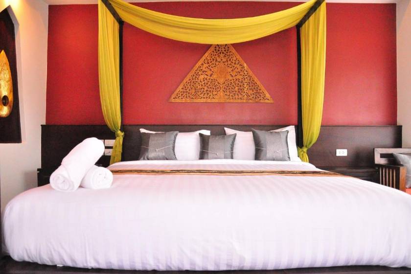 Navatara Phuket Resort - Deluxe Double or Twin Room with Pool Access