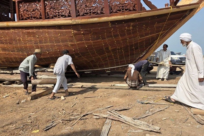 مراحل بازسازی لنج آرورا. منبع عکس وبسایت فانوس دریا. عکاس نامشخص