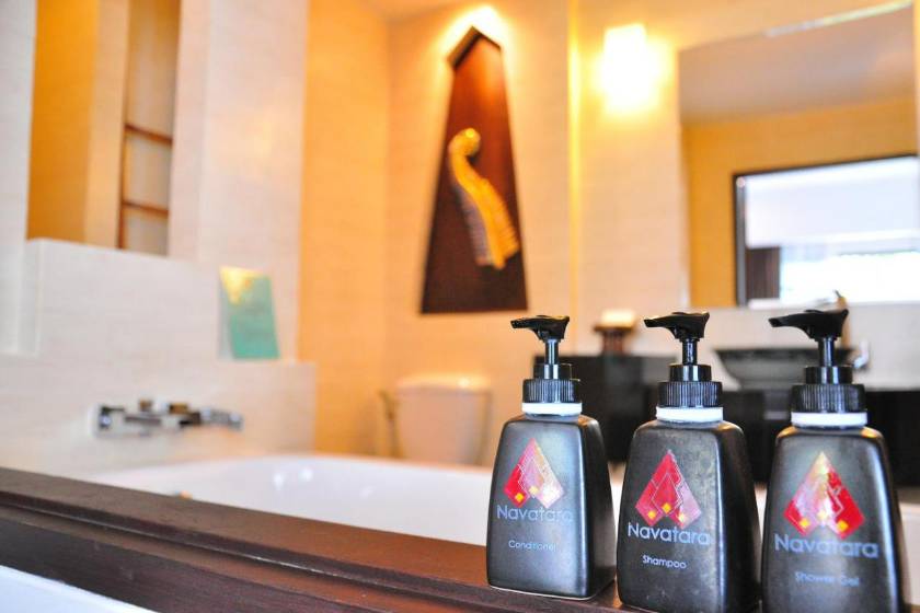 Navatara Phuket Resort - Deluxe Double or Twin Room with Pool Access