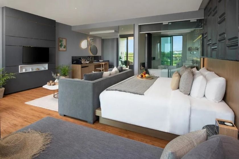 Wyndham Grand Nai Harn Beach Phuket -King Studio Suite