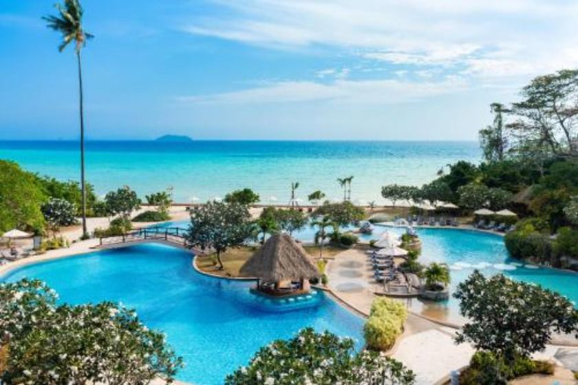 SAii Phi Phi Island Village Phuket - pool