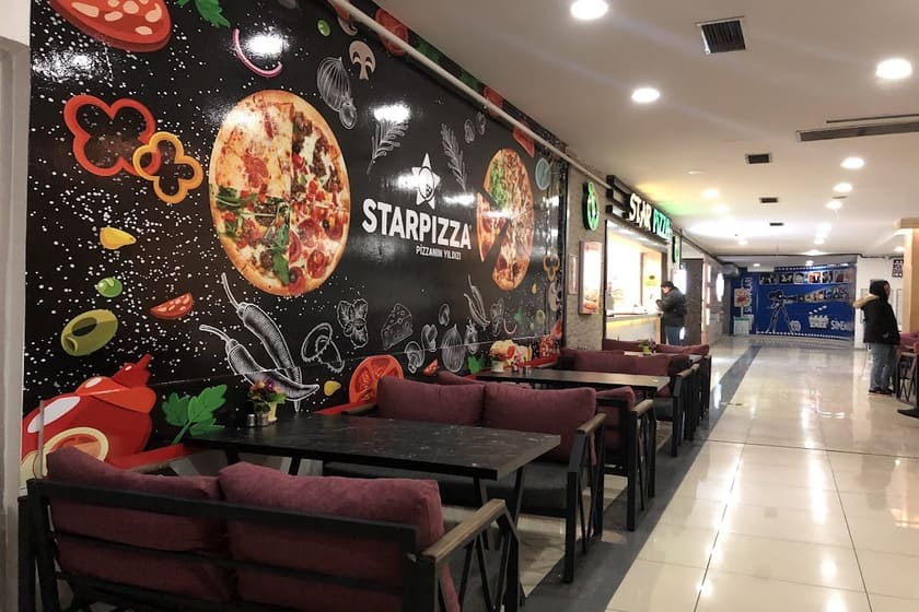 رستوران استار پیتزا (Star Pizza). منبع عکس: گوگل مپ. عکاس: Star Pizza