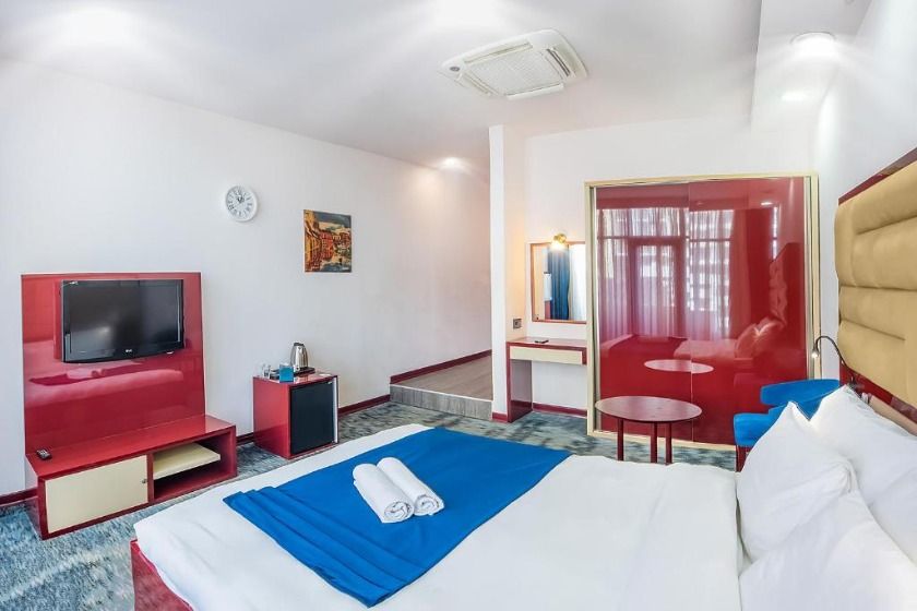 Denis Hotel Tbilisi - Double Room with Balcony
